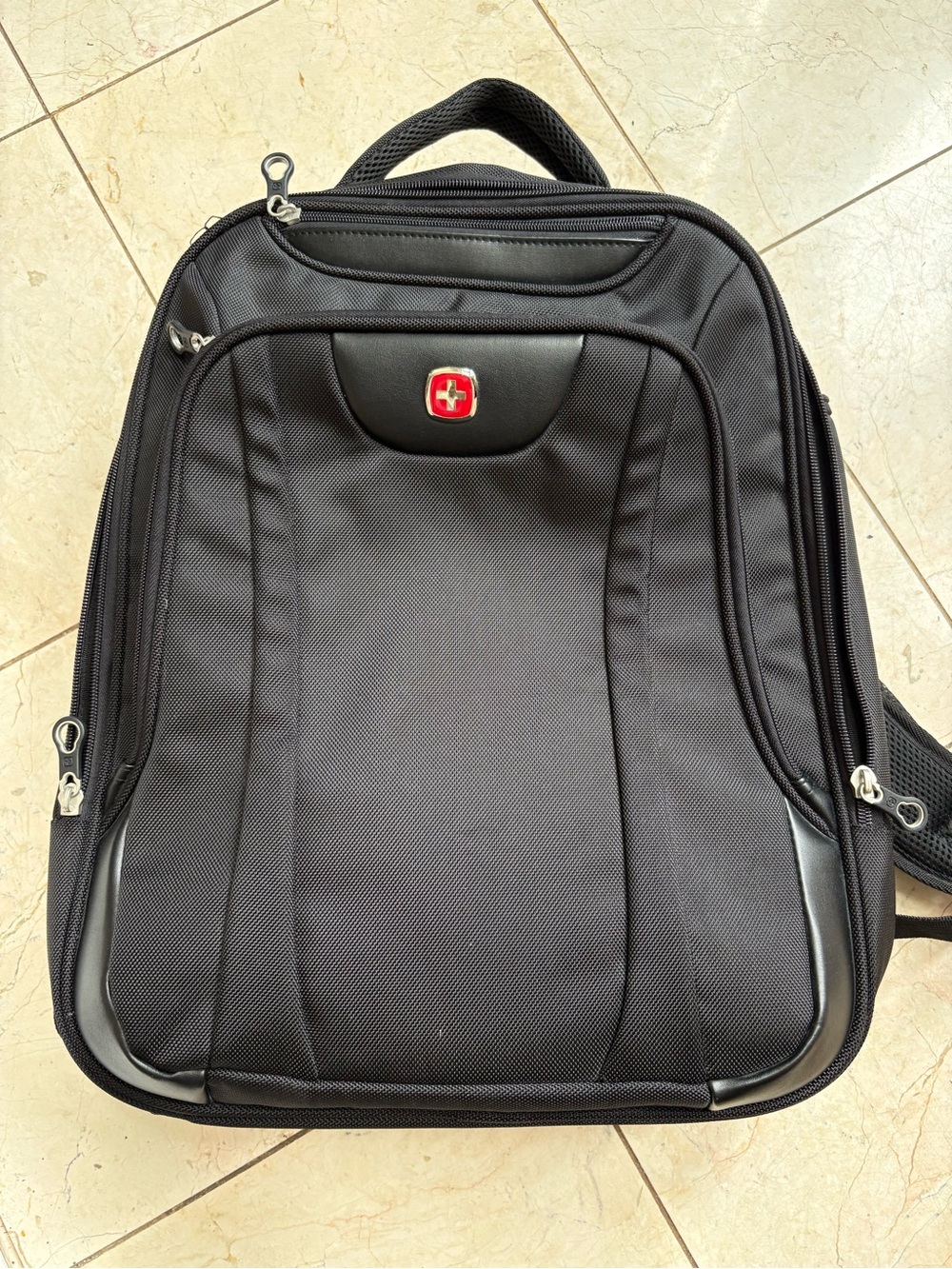 Swiss Gear Black Men's Laptop Backpack - Durable Commuter Bag
